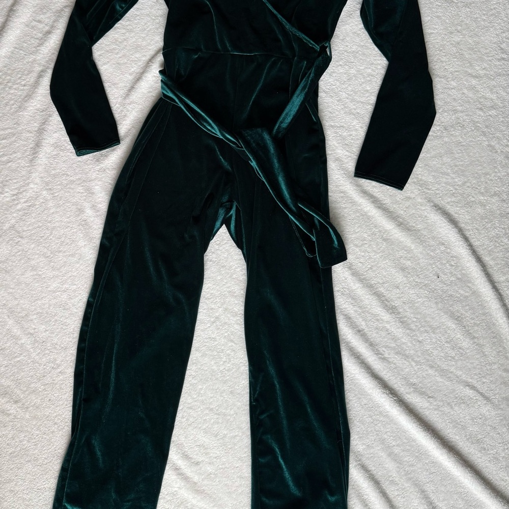 Boohoo Emerald Velvet Jumpsuit